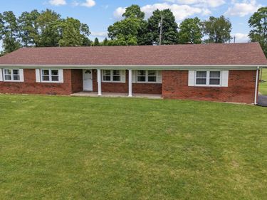 1055 Graves Road, Stamping Ground, KY 40379