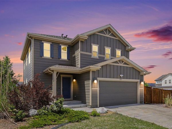 871 N Waterloo Circle, Aurora, CO 80018