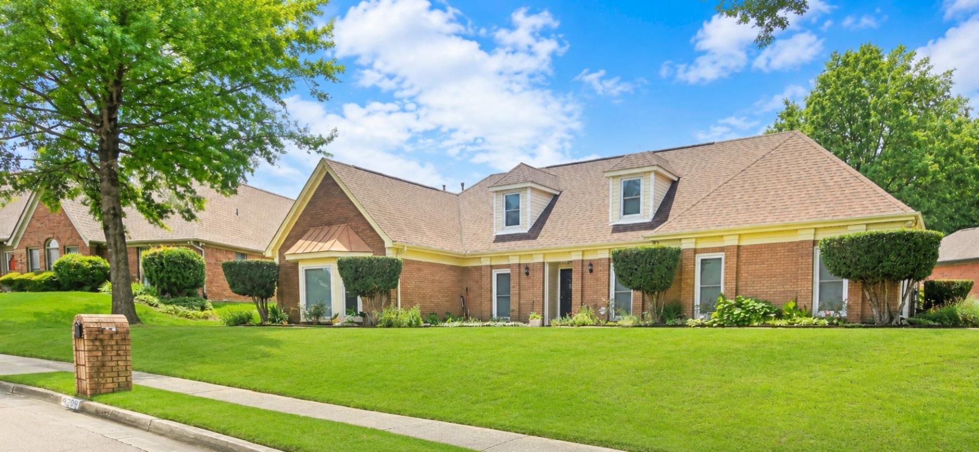 4295 THUNDERSTONE CIR W Unincorporated, TN 38125