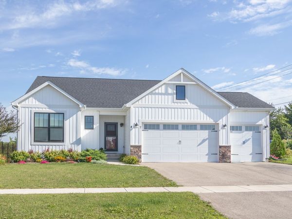 1731 S 5TH Street , Eldridge, IA 52748