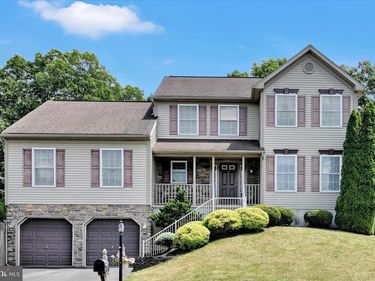 84 OAK LEDGE AVENUE, SCHUYLKILL HAVEN, PA 17972