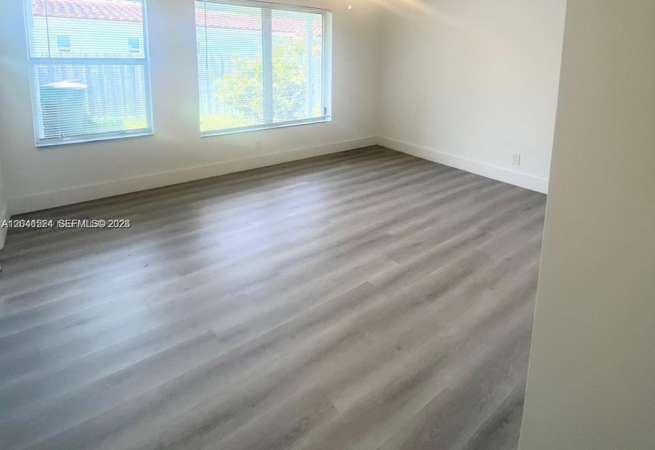 1005 NE 2nd St , Unit 1, Hallandale Beach, FL 33009 Photo