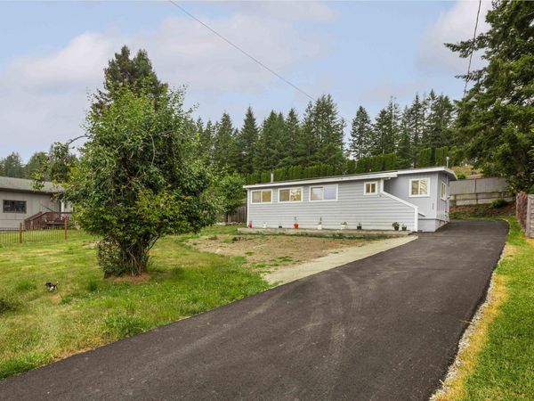 620 Meadow Lane, Brookings, OR 97415