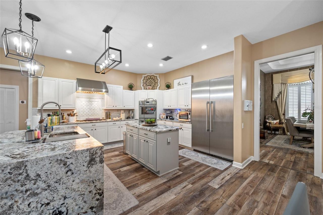 7888 Bayou Club Boulevard, Seminole, FL 33777 Photo
