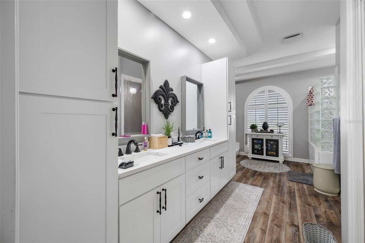 7888 Bayou Club Boulevard, Seminole, FL 33777 Photo