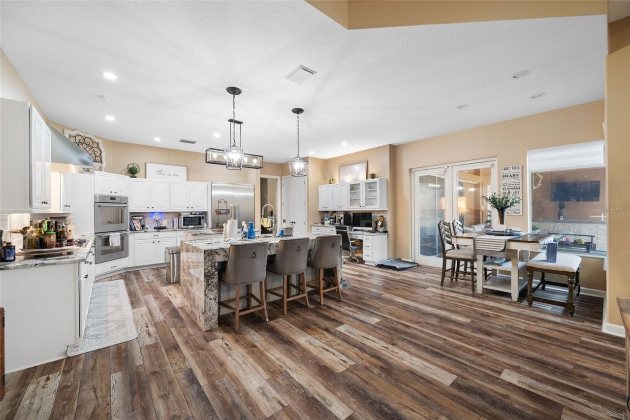 7888 Bayou Club Boulevard, Seminole, FL 33777 Photo