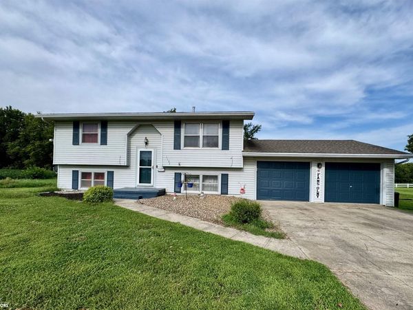 1102 Cherry Hills Drive, Shenandoah, IA 51601