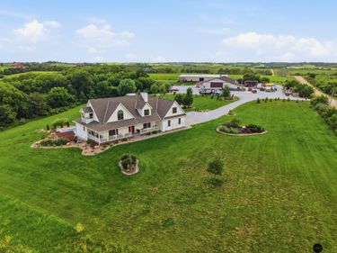 1561 Raymond Road, Garland, NE 68360