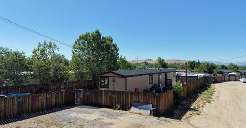 230 E 8th Avenue, Sun Valley, NV 89433 Photo