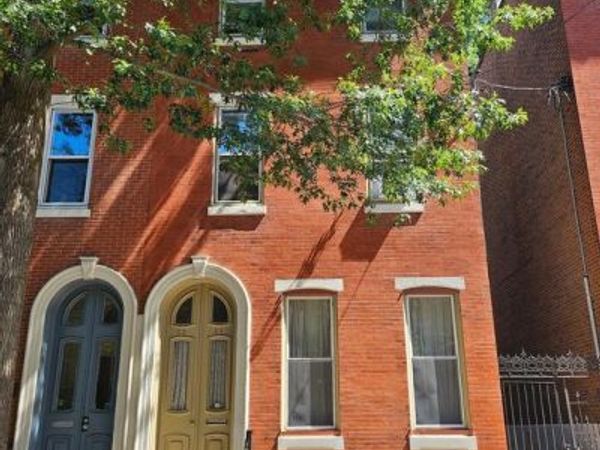 2211 MOUNT VERNON STREET, PHILADELPHIA, PA 19130