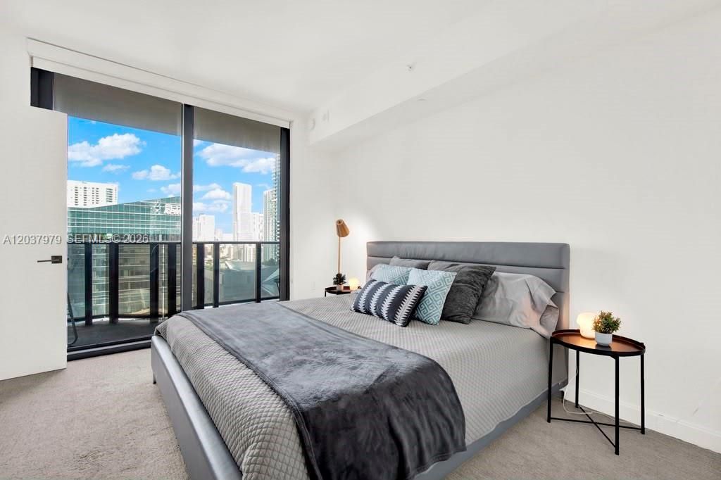 45 SW 9th St , Unit 1609, Miami, FL 33130 Photo
