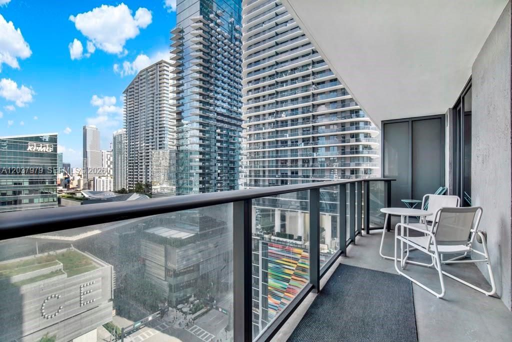 45 SW 9th St , Unit 1609, Miami, FL 33130 Photo