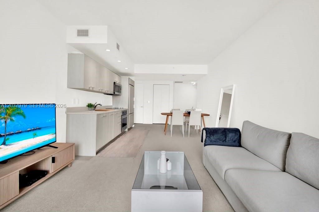 45 SW 9th St , Unit 1609, Miami, FL 33130 Photo