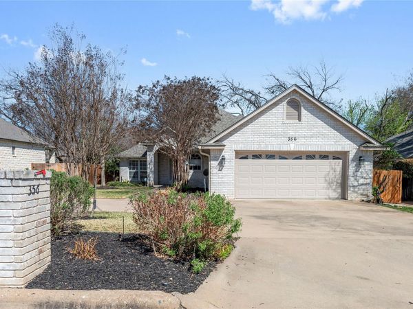 356 Mahan ST , Meadowlakes, TX 78654