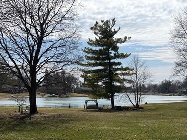 6366 Walker Drive, Troy, MI 48085