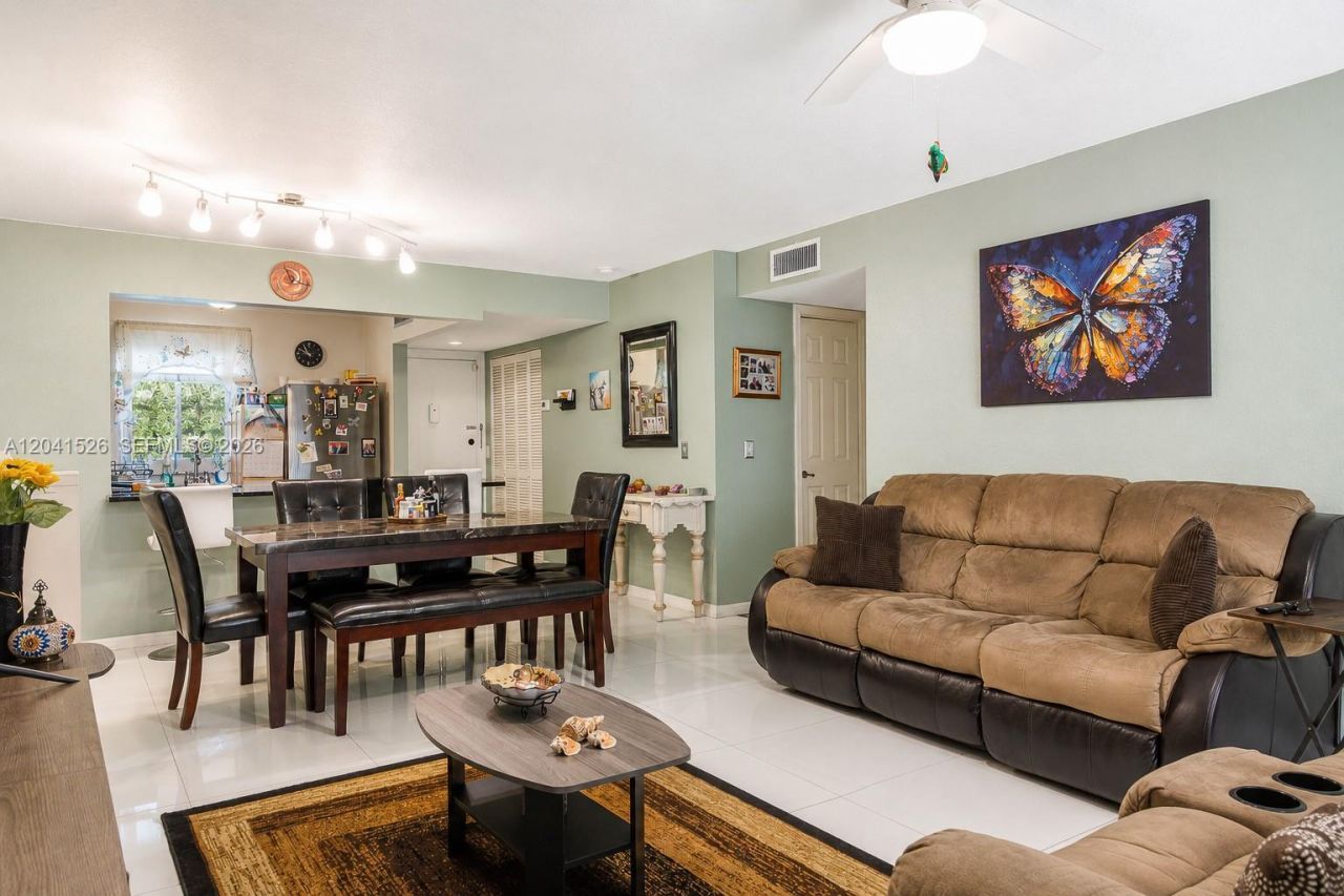 12014 S Greenway Cir S , Unit 105, Royal Palm Beach, FL 33411 Photo