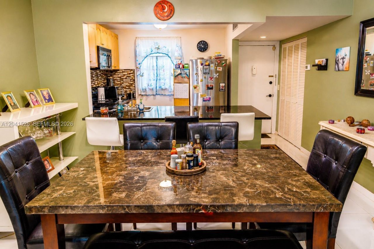 12014 S Greenway Cir S , Unit 105, Royal Palm Beach, FL 33411 Photo