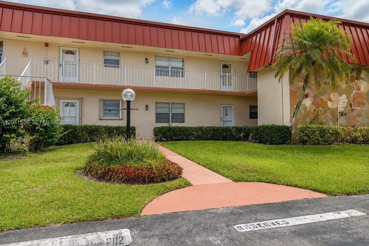 12014 S Greenway Cir S , Unit 105, Royal Palm Beach, FL 33411 Photo