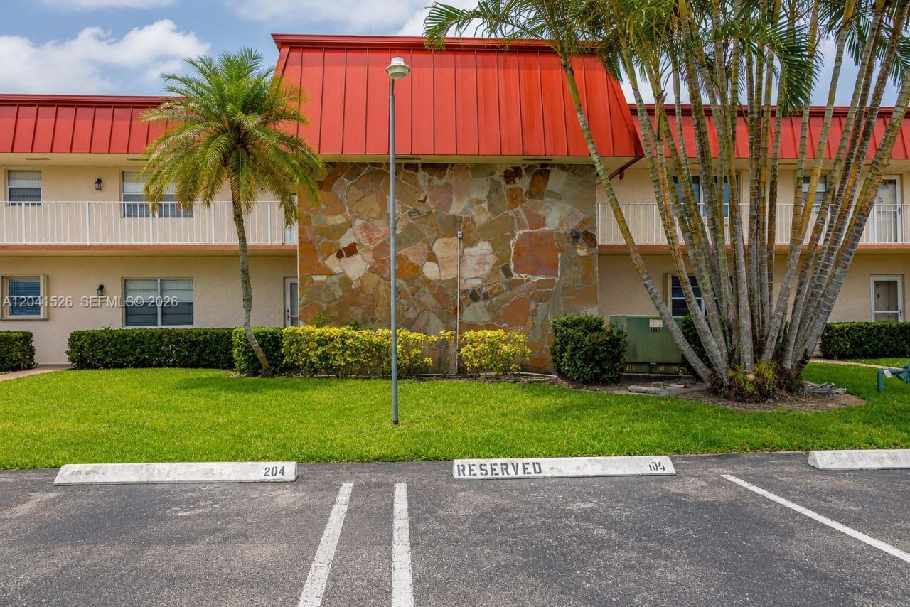 12014 S Greenway Cir S , Unit 105, Royal Palm Beach, FL 33411 Photo