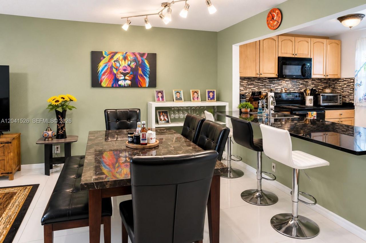 12014 S Greenway Cir S , Unit 105, Royal Palm Beach, FL 33411 Photo
