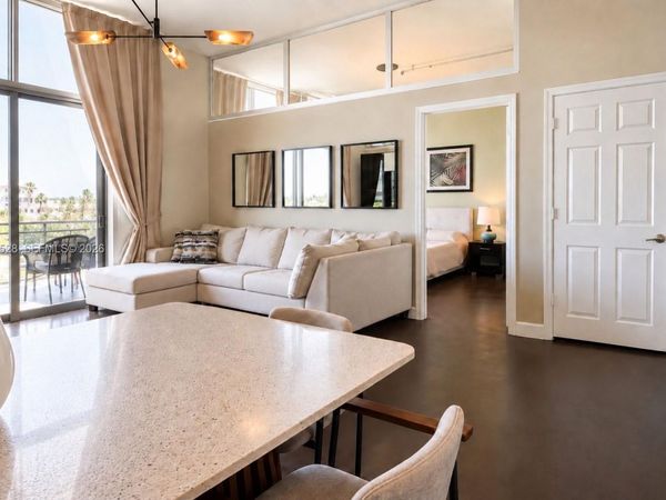 2100 Van Buren St, Unit 421, Hollywood, FL 33020