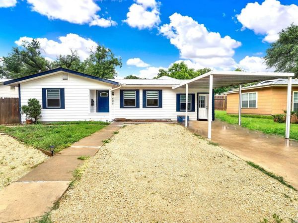 1405 25TH ST, Hondo, TX 78861