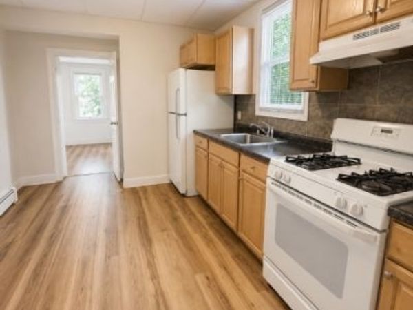 128 Columbus Pl, Unit 1, Roselle Park, NJ 07204