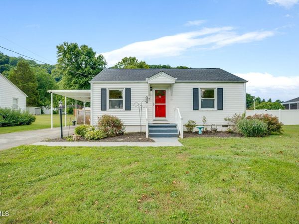 1018 Broad Street, Elizabethton, TN 37643