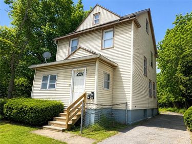 15 Home Place, Rochester, NY 14611