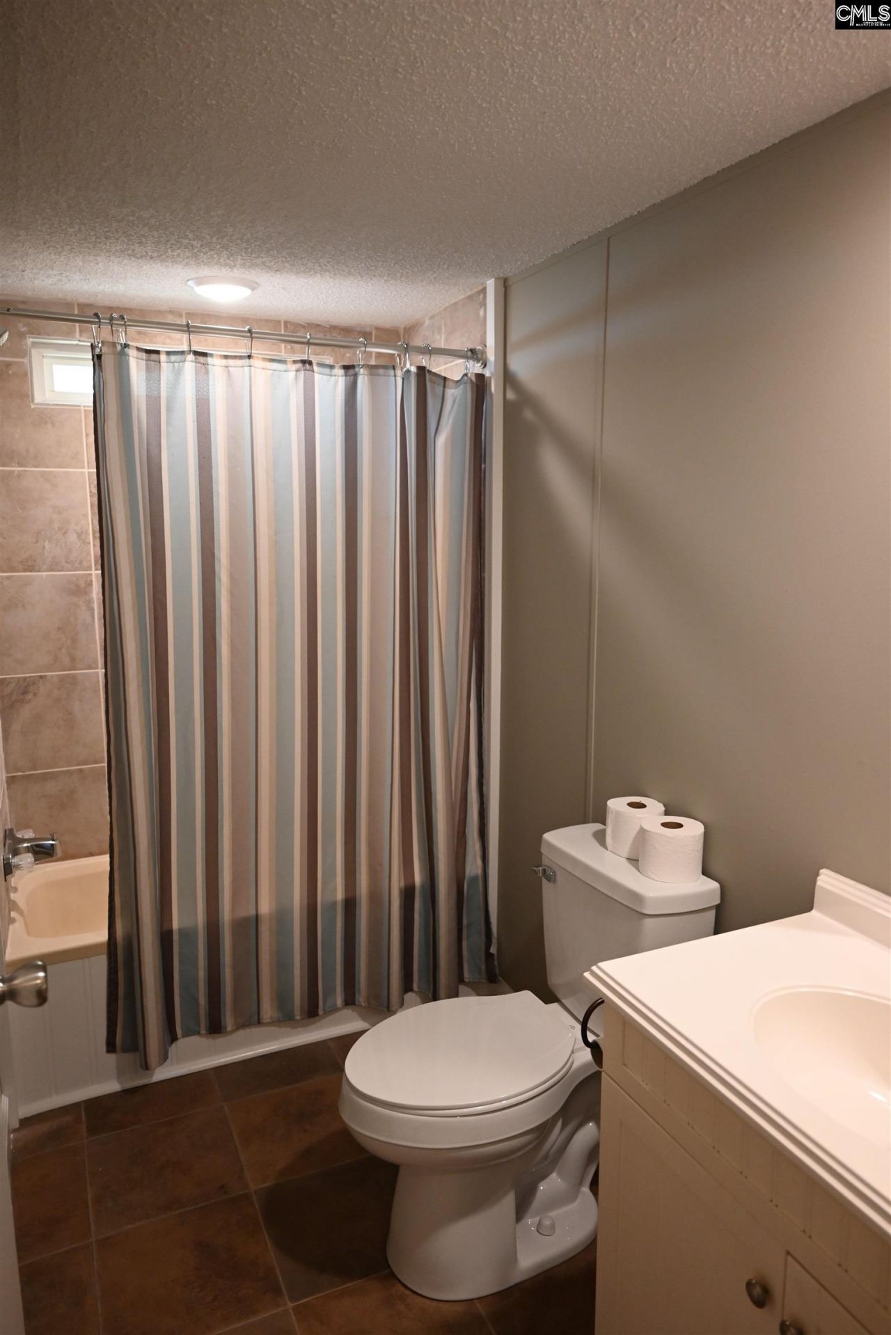 209 Ann Street  Photo 14