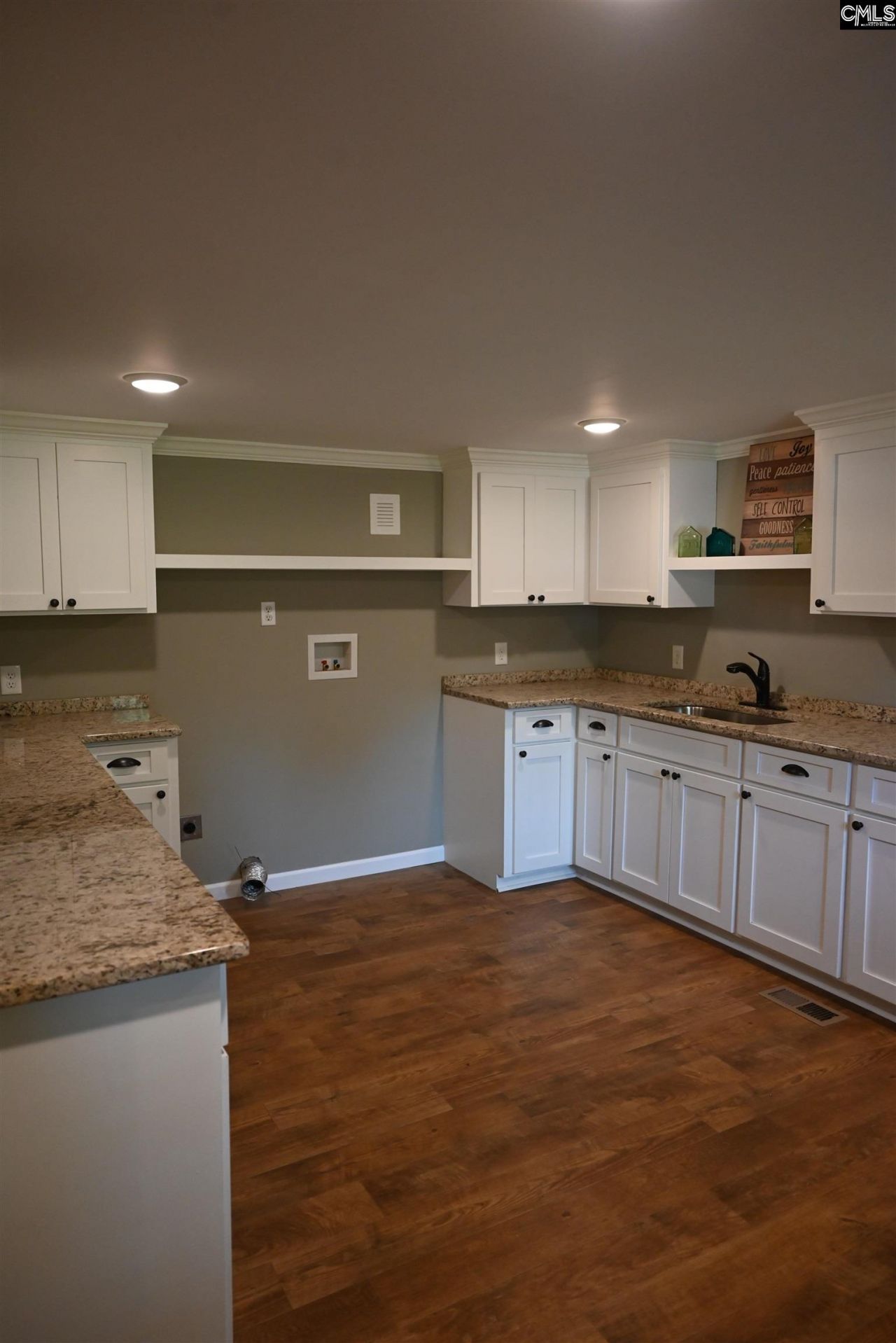 209 Ann Street  Photo 22