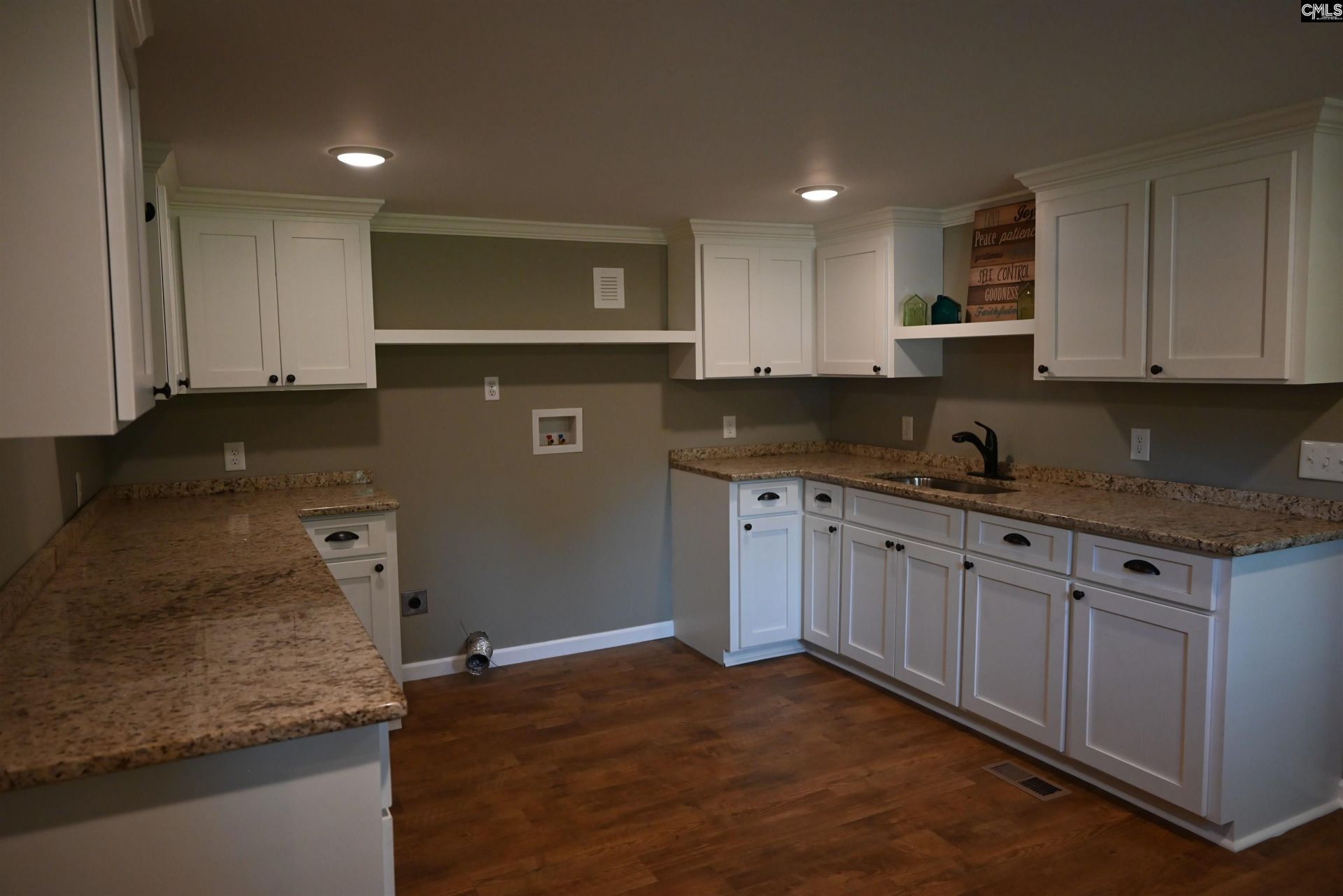 209 Ann Street  Photo 23