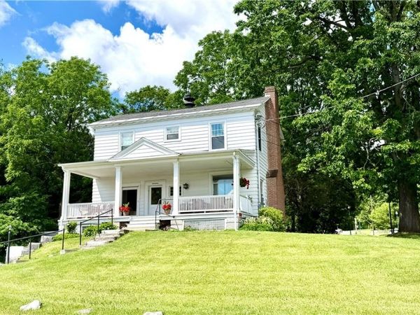 17 W Main St , Marcellus, NY 13108