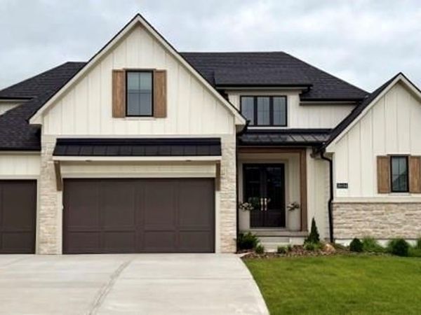 18604 Howe Drive, Overland Park, KS 66085