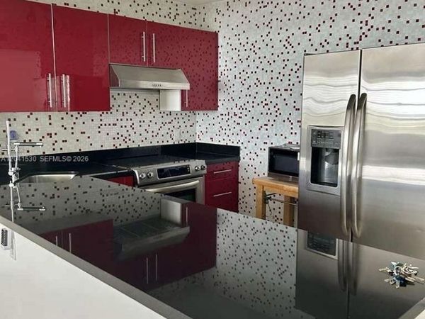 2016 Bay Dr , Unit 602, Miami Beach, FL 33141
