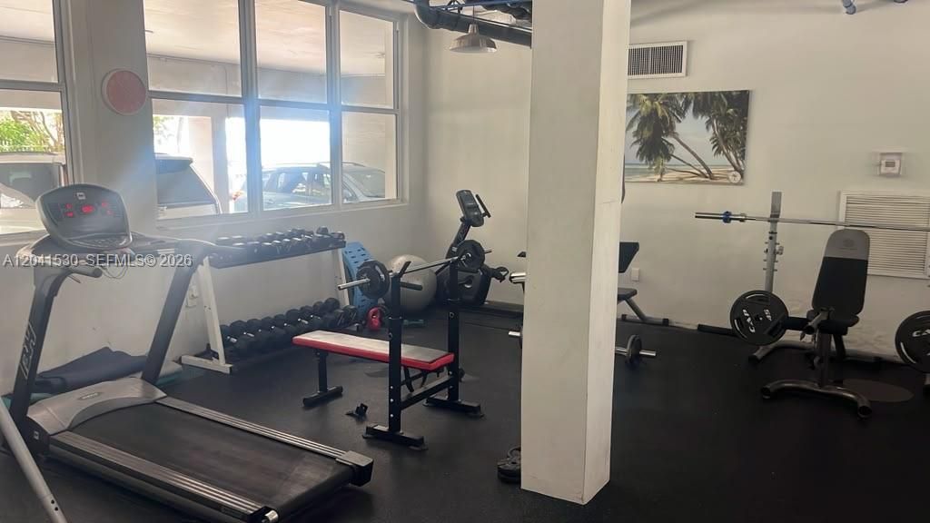 2016 Bay Dr, Unit 602, Miami Beach, FL 33141 Photo