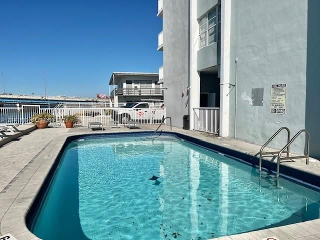 2016 Bay Dr, Unit 602, Miami Beach, FL 33141 Photo