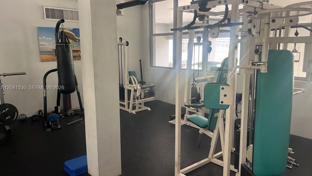 2016 Bay Dr, Unit 602, Miami Beach, FL 33141 Photo