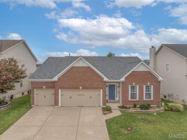 509 Country Chase Drive , Lake St Louis, MO 63367