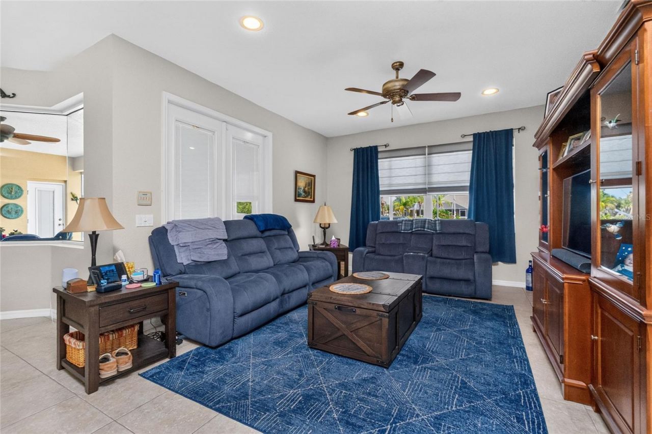 17458 Bayharbor Circle, Port Charlotte, FL 33948 Photo