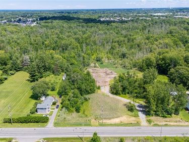 1652 Manitou Road, Rochester, NY 14626