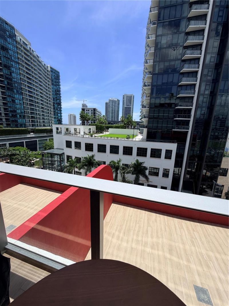 90 NE 32nd St, Unit 707, Miami, FL 33137 Photo
