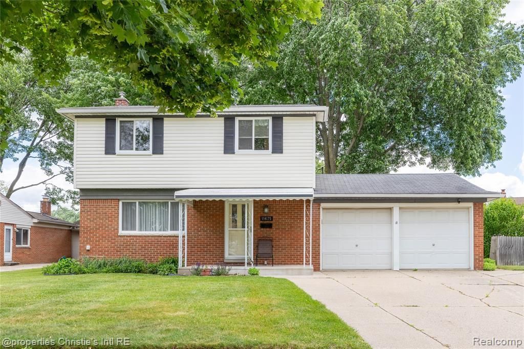 11675 Monsbrook Court, Sterling Heights, MI 48312 Main Photo