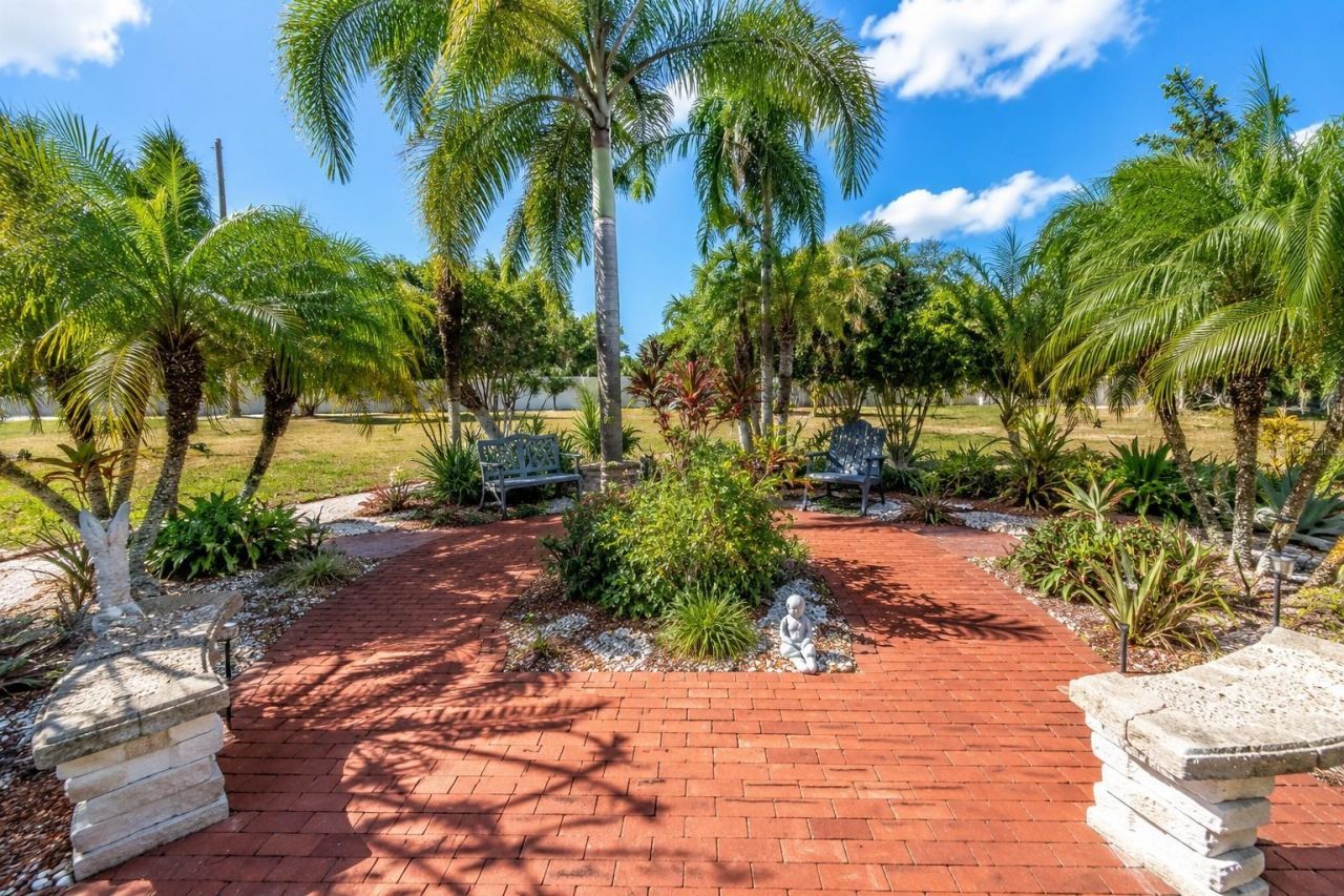 3717 115th Street Court W, Bradenton, FL 34210 Photo