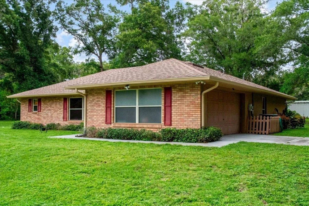 267 N Orange Avenue, Lake Helen, FL 32744 Photo