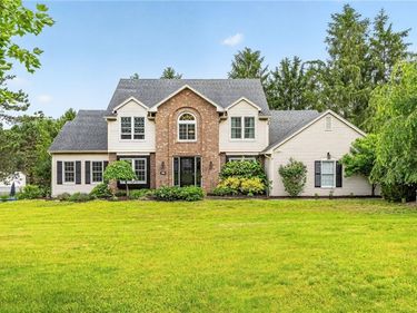 4 Park View Drive, Pittsford, NY 14534