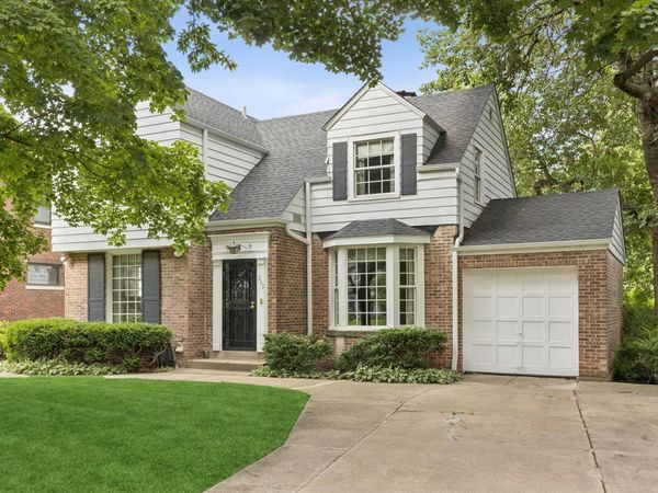 253 Northwood Road , Riverside, IL 60546