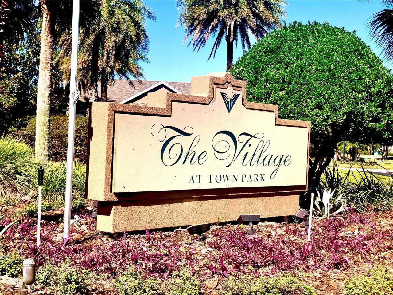 8827 Manor Loop , Unit 203, Bradenton, FL 34202 Photo