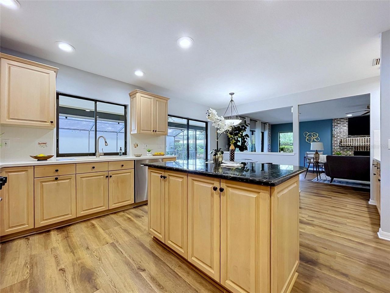 1711 Magdalene Manor Drive, Tampa, FL 33613 Photo