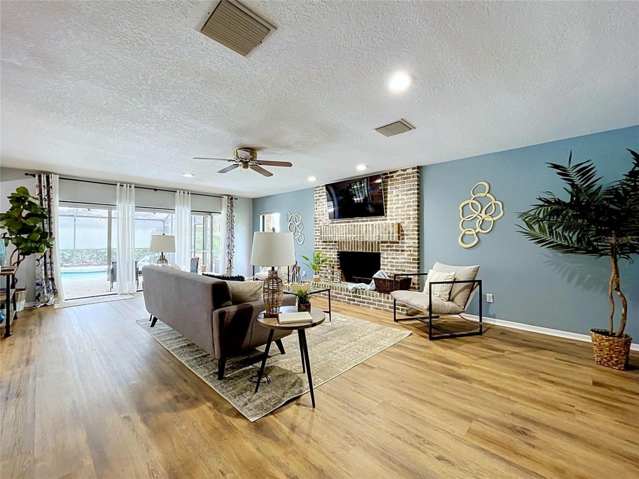 1711 Magdalene Manor Drive, Tampa, FL 33613 Photo